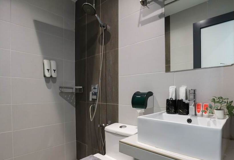 Trevor Hotel By I Housing