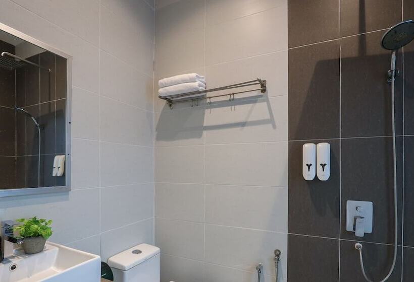 Trevor Hotel By I Housing