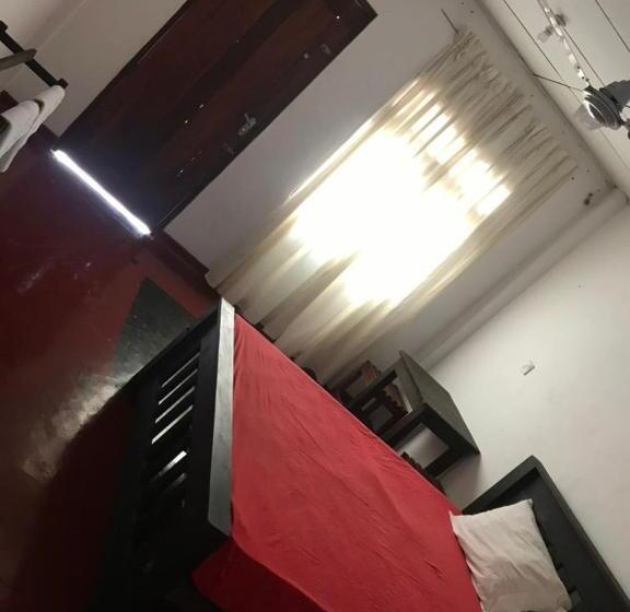 بنسيون Everest Rooms