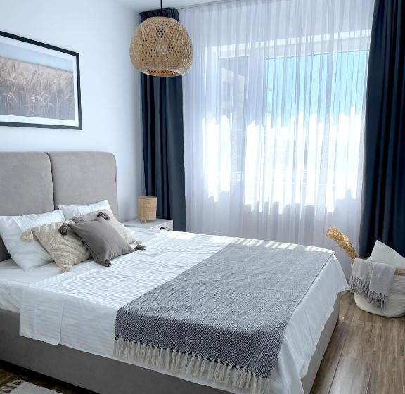 The Palm 1 Apartment Family Friendly, Free Parking, Central, Self Check In