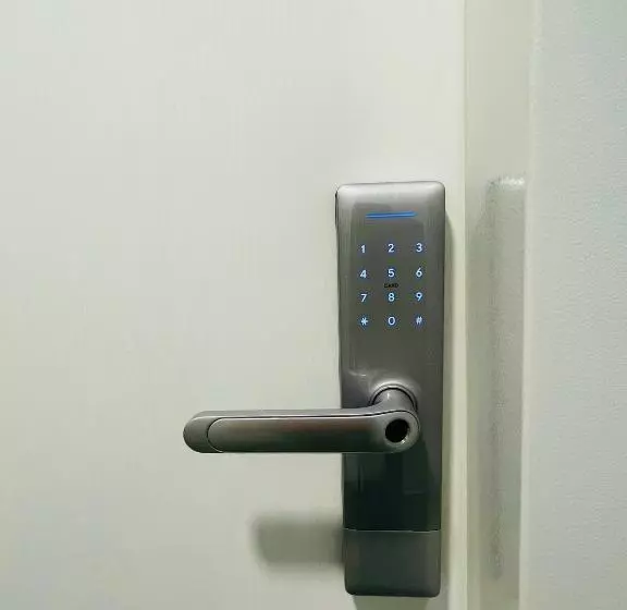 The Palm 1 Apartment   Family Friendly, Free Parking, Central, Self Check In