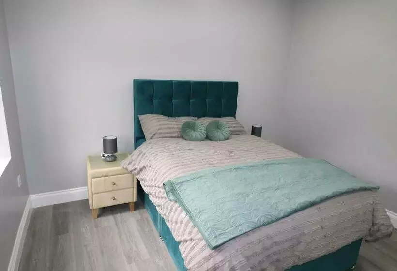 First Floor 1 Bed Flat   4