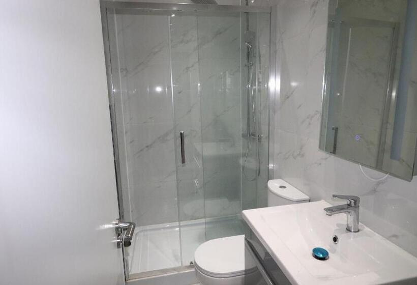 First Floor 1 Bed Flat 4