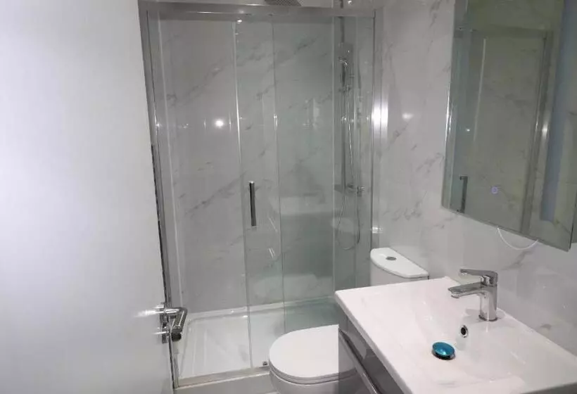First Floor 1 Bed Flat   4