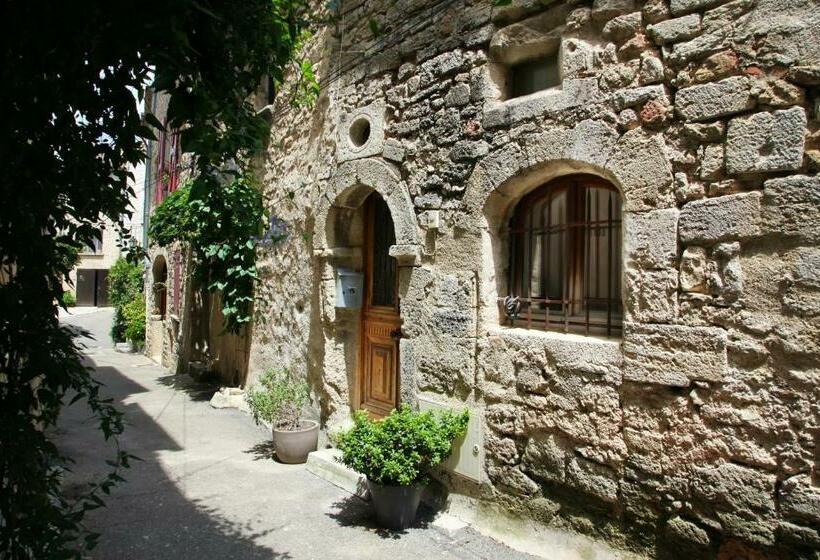 Maison De 2 Chambres Avec Vue Sur La Ville Terrasse Et Wifi A Cucuron