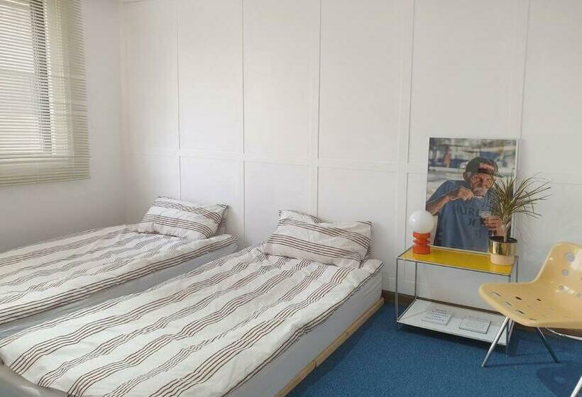 [ Com,a Stay] Hongdea St 5min / 3room