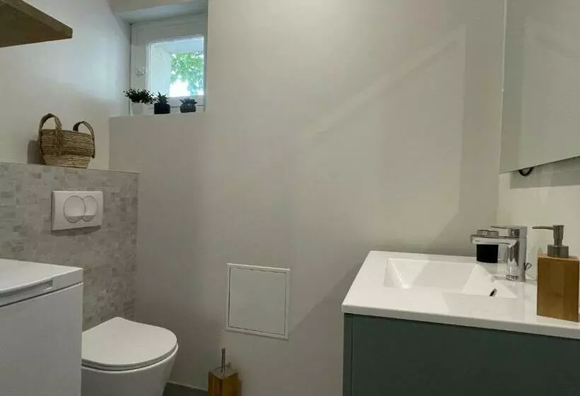 Le P Tit Montjoux   Appart Avec Jardin Proche Gare