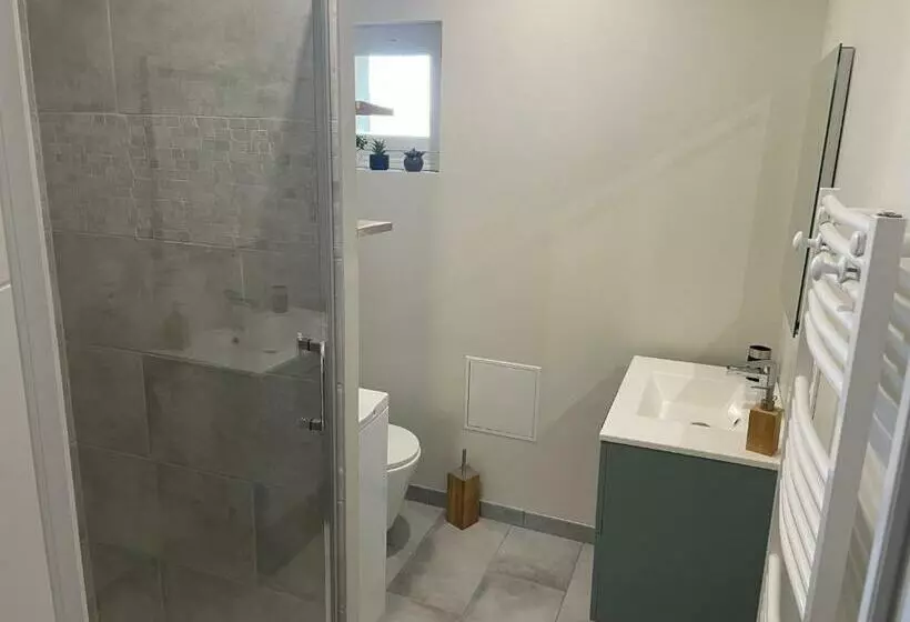 Le P Tit Montjoux   Appart Avec Jardin Proche Gare