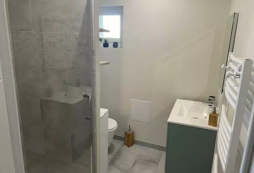 Le P Tit Montjoux   Appart Avec Jardin Proche Gare