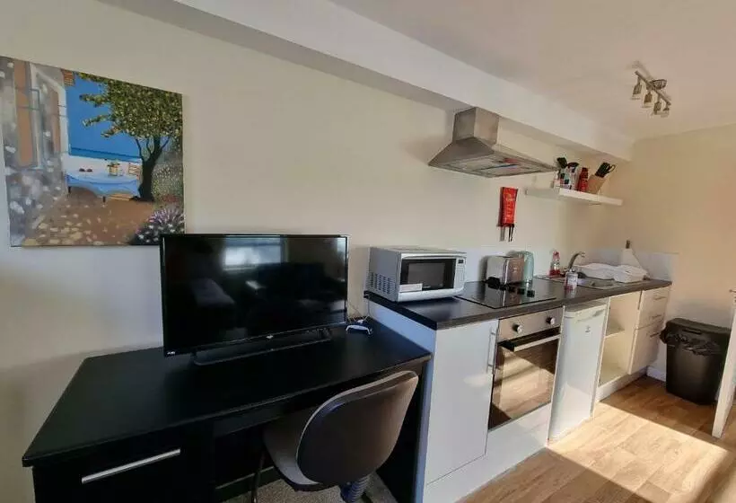 Maidstone Heights I