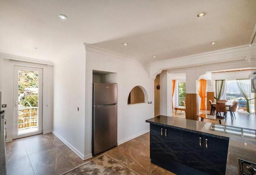 Sessiz Sakin Manzaralı Sauna Ve Jakuzili,müstakil Havuzlu Villa