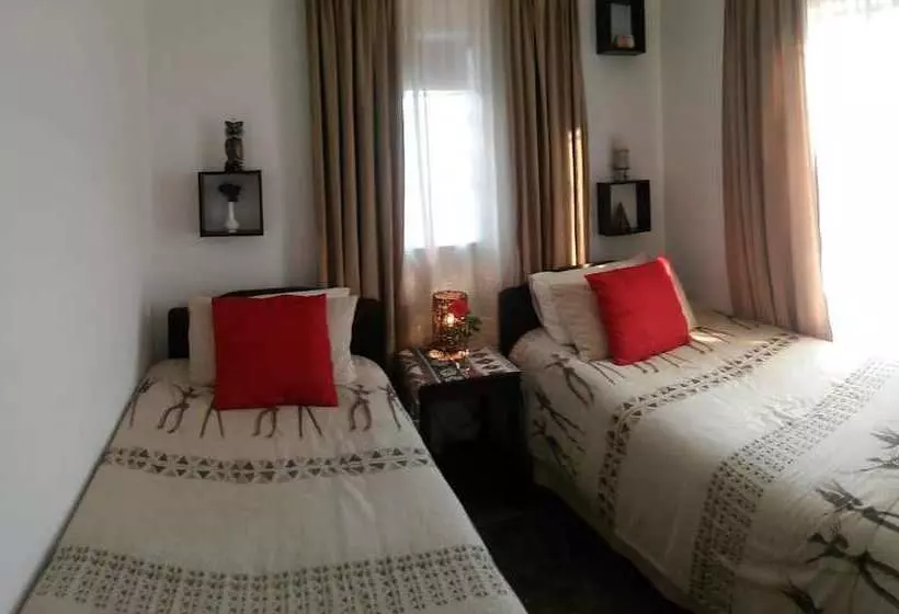 Acra Retreat, Mountain View Lodge