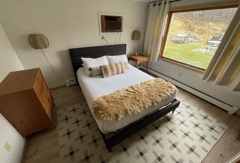 בית מלון כפרי Berkshire Valley Inn