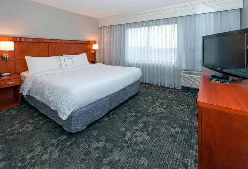 ホテル Courtyard By Marriott Montgomery Prattville