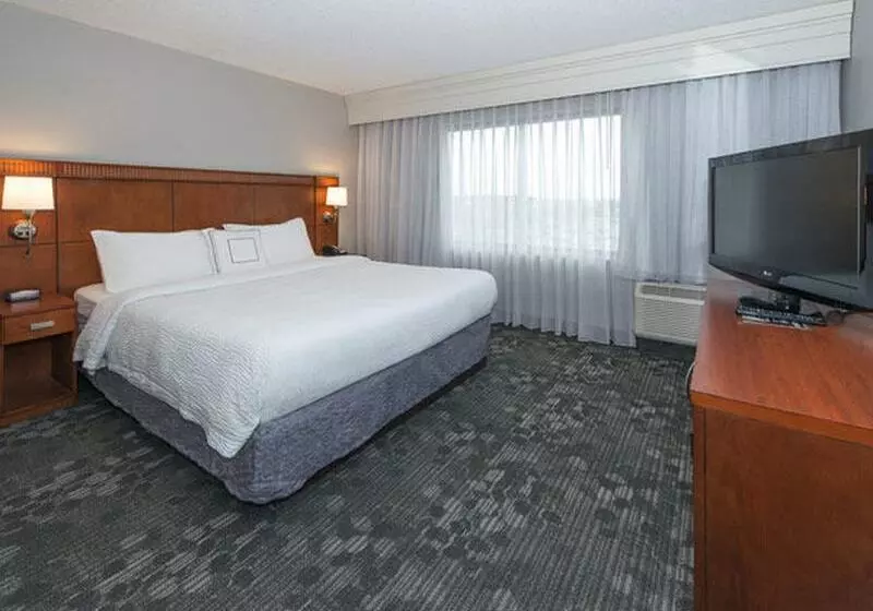 ホテル Courtyard By Marriott Montgomery Prattville