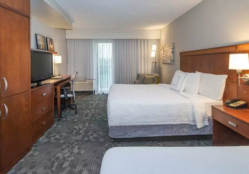 ホテル Courtyard By Marriott Montgomery Prattville