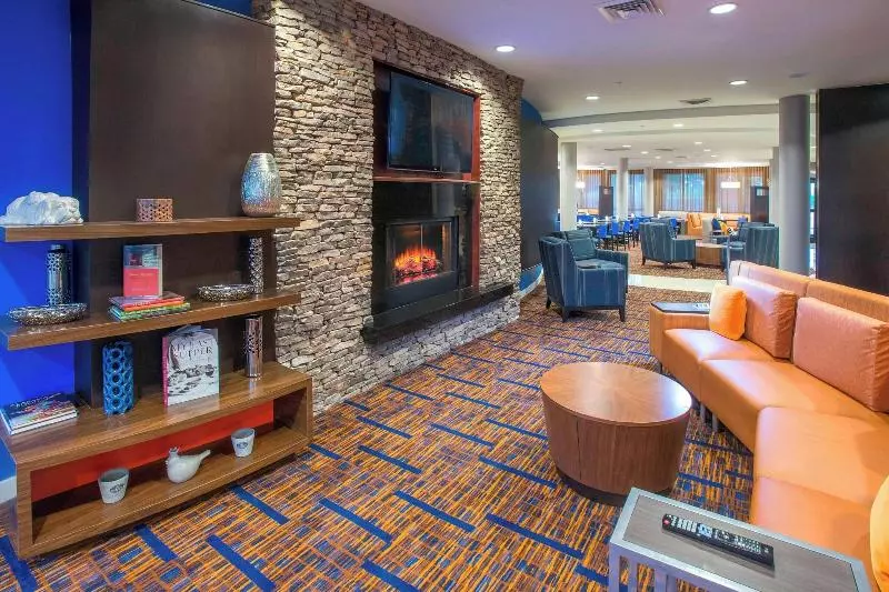 ホテル Courtyard By Marriott Montgomery Prattville