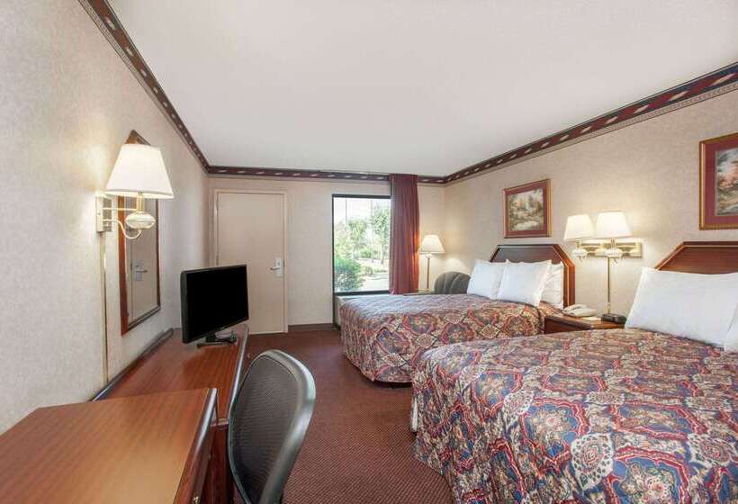 فندق Days Inn By Wyndham Saint Pauls