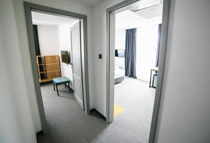 Отель Gabriella