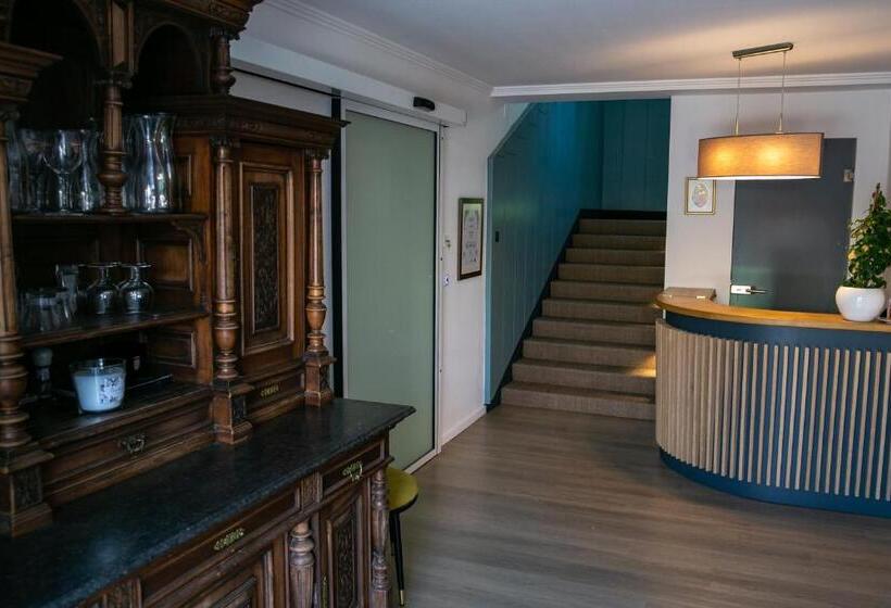 Отель Gabriella