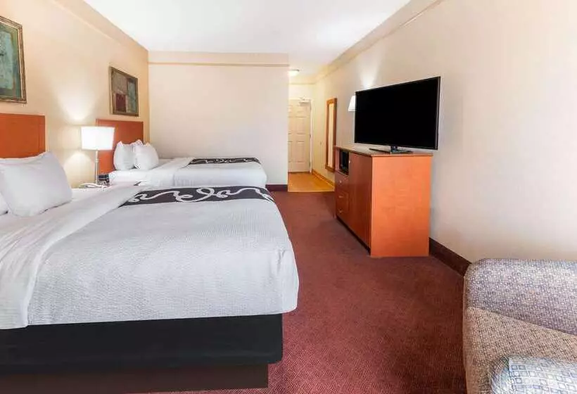 Отель La Quinta By Wyndham Hobbs