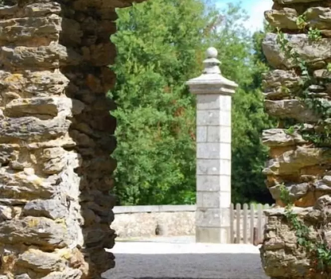 Hotel Manoir De Rouessé