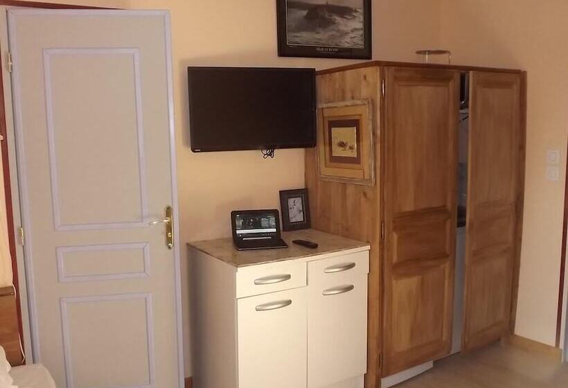 فندق Manoir De Rouessé