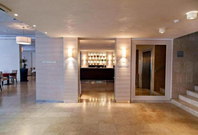 هتل Monogram Park