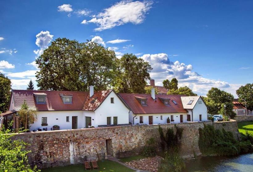 Отель Platan Udvarhaz