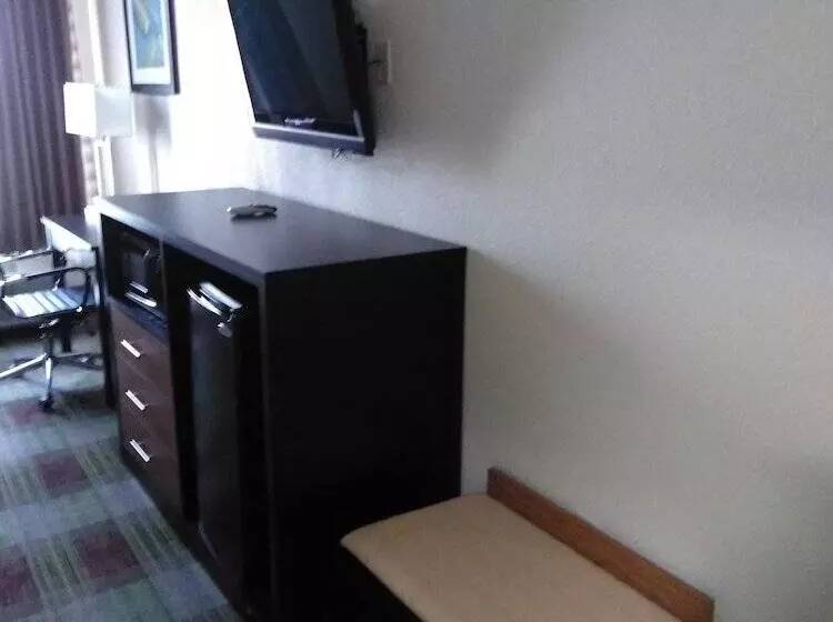 ホテル Quality Inn & Suites