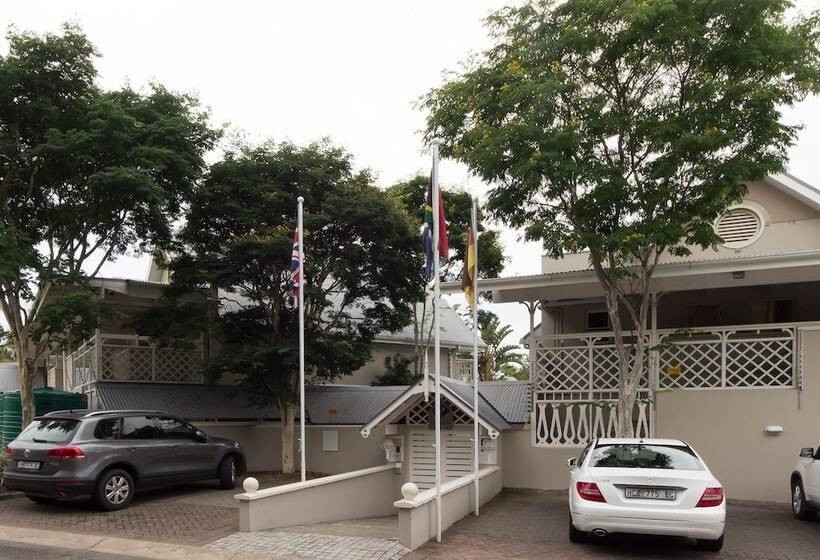 فندق Quarry Lake Inn