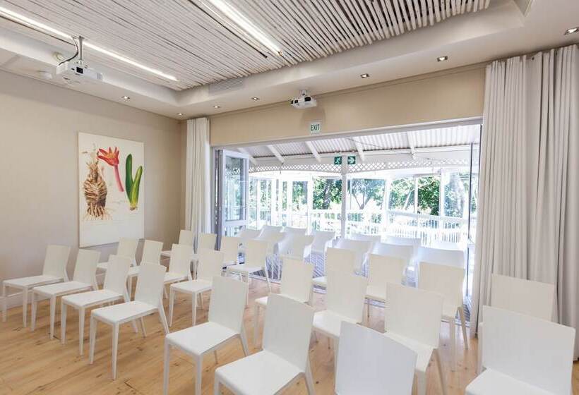 فندق Quarry Lake Inn