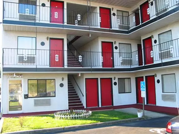 ホテル Red Carpet Inn Williamstown