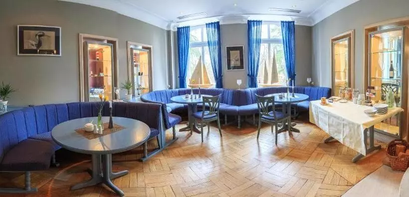 Hotelli Schlösschen Sundische Wiese Zingst