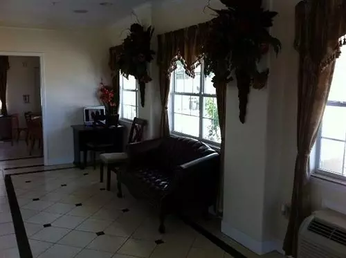 Отель Scottish Inns And Suites Alvin