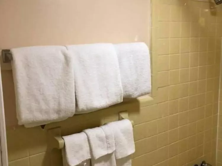 Hotelli Scottish Inn And Suites Perry