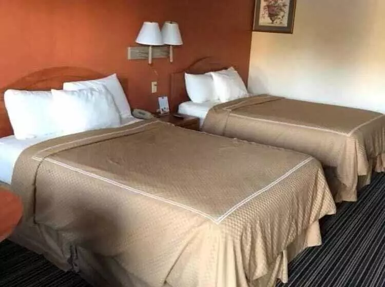 Hotelli Scottish Inn And Suites Perry