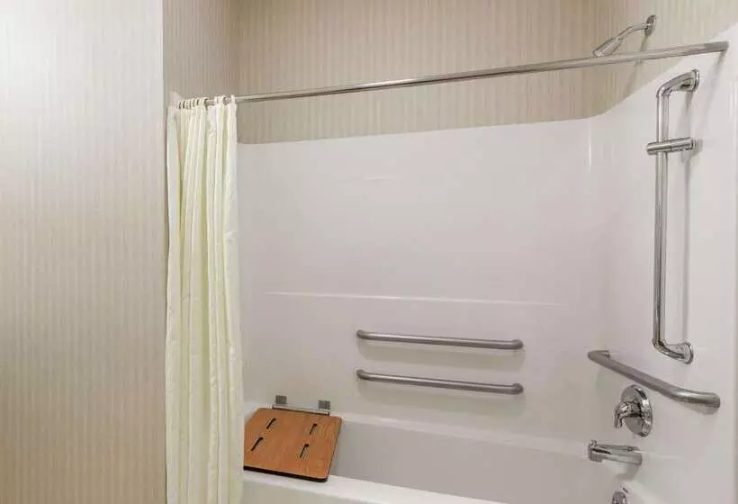 호텔 Super 8 By Wyndham Harrisburg Hershey North