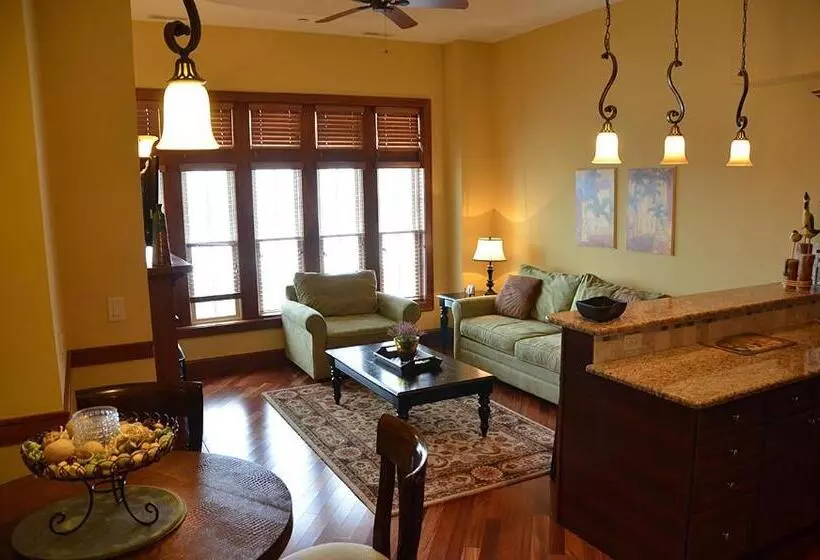 Отель The Flanders