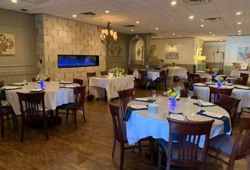 Отель The Flanders