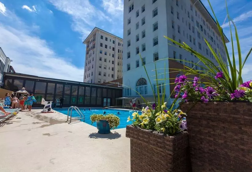 Отель The Flanders