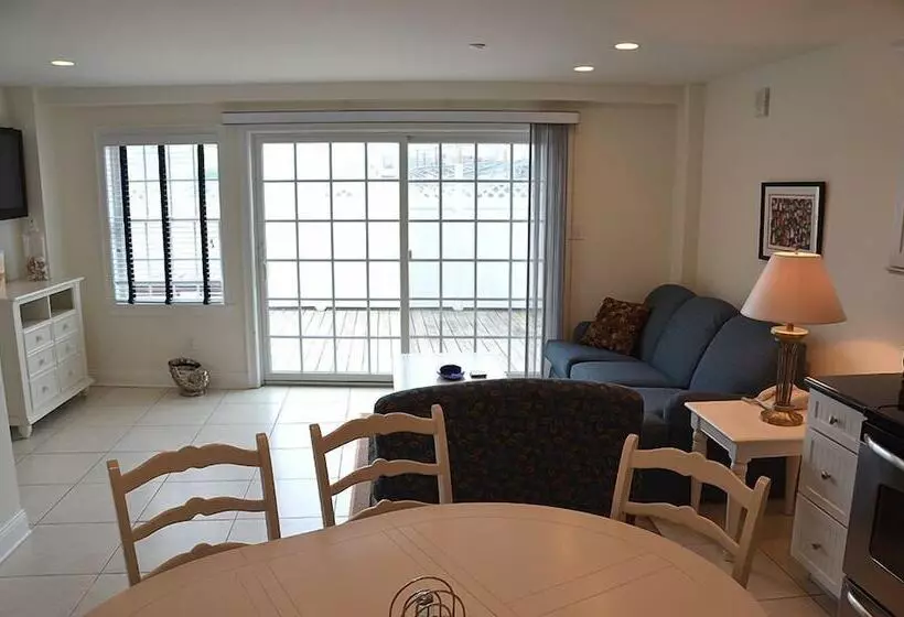 Отель The Flanders