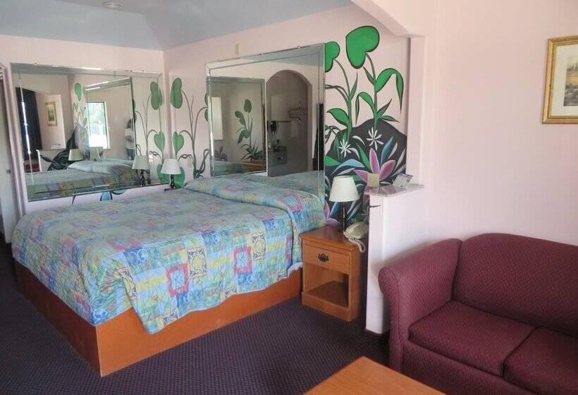 酒店 Travelers Inn And Suites Liberty