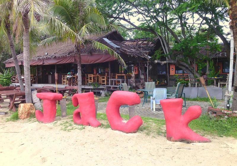 Jack Beach Resort