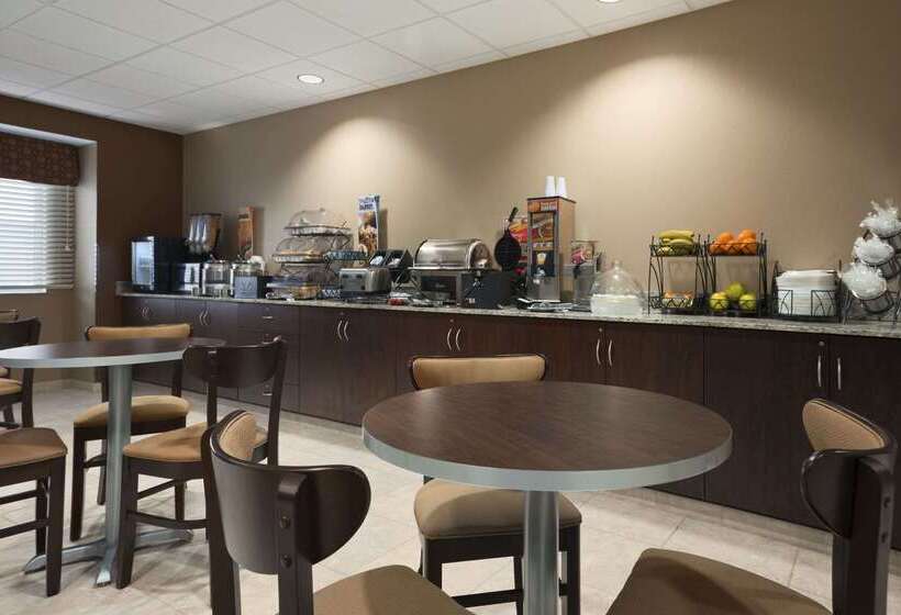 فندق Sonesta Essential Fairmont