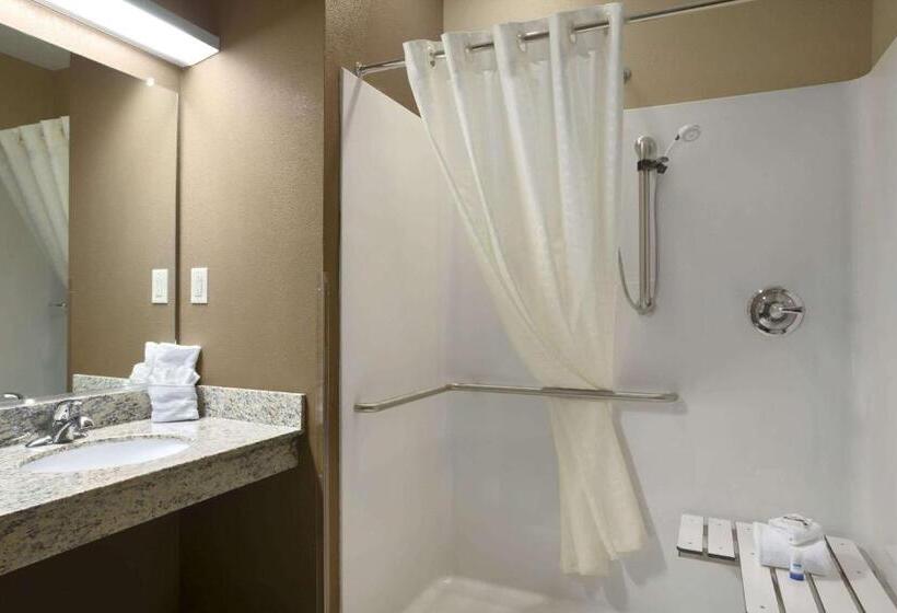 فندق Sonesta Essential Fairmont