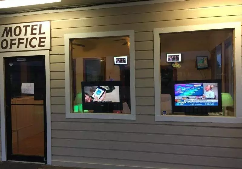 Motel Knights Inn George West