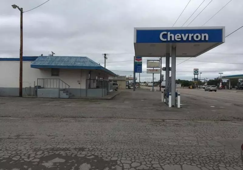 Motel Knights Inn George West