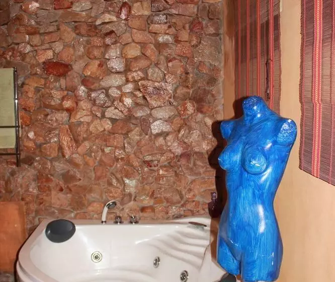 Olive Garden Country Lodge