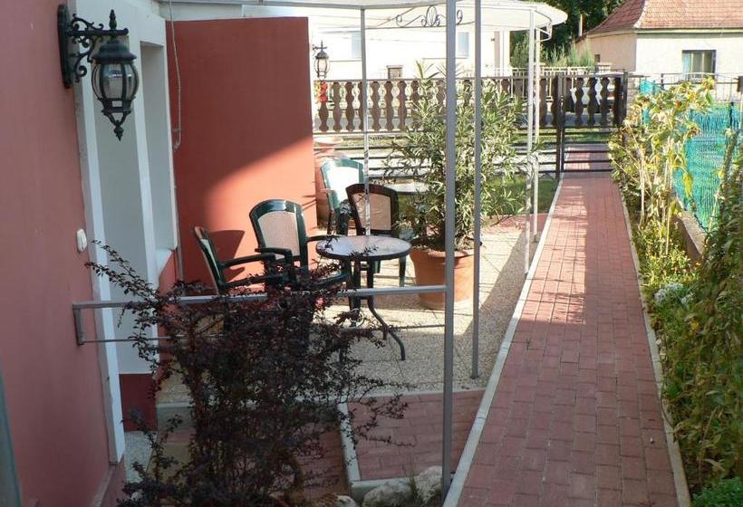 بنسيون Guest House Móritz